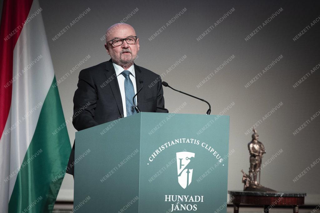 Átadták a Polgári Magyarországért Alapítvány Hunyadi János-díját Brüsszelben