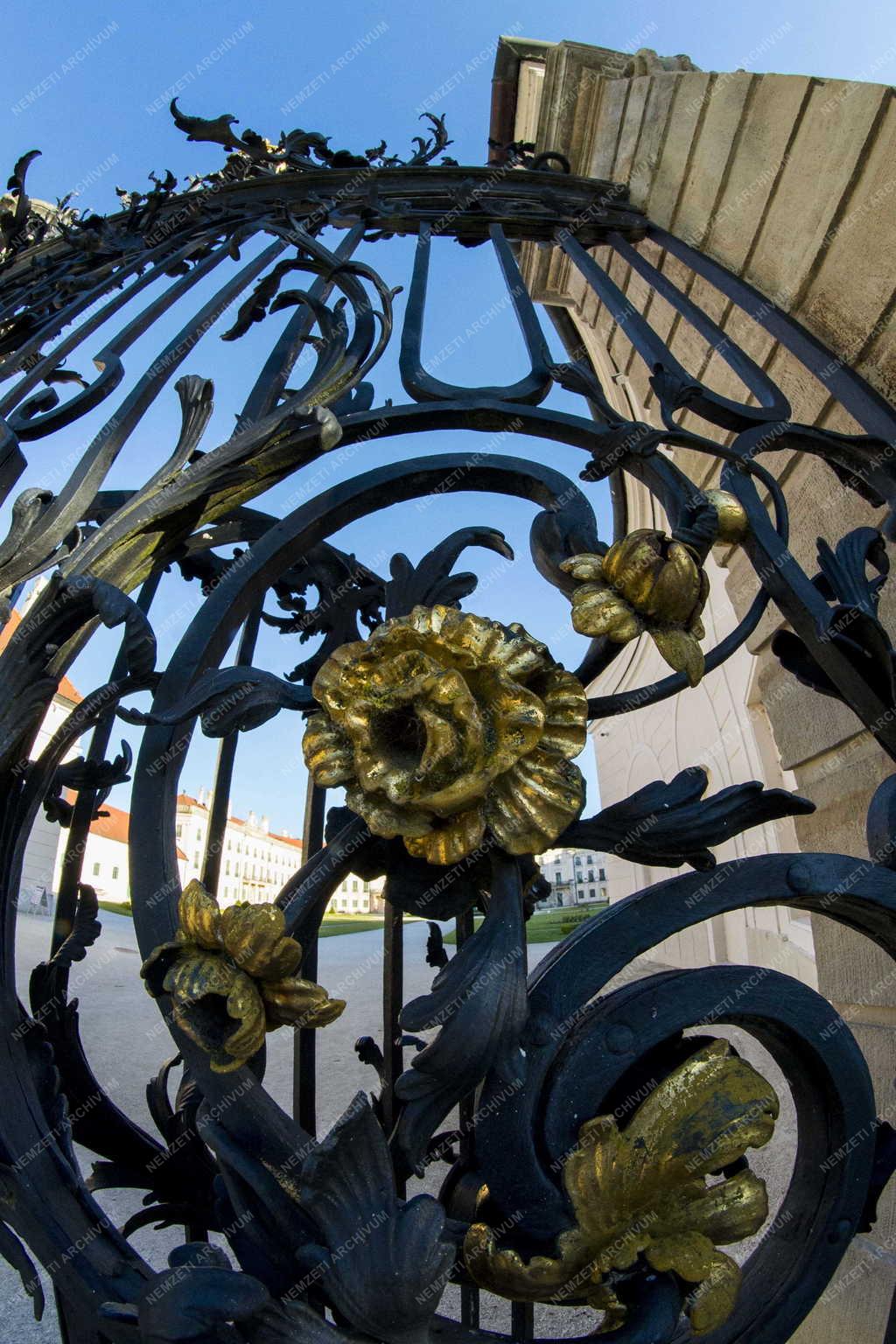 Városkép - Fertőd -  Esterházy-kastély