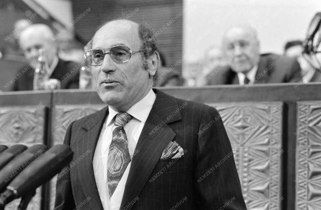Belpolitika - Bánffy György a Hazafias Népfront VII. kongress