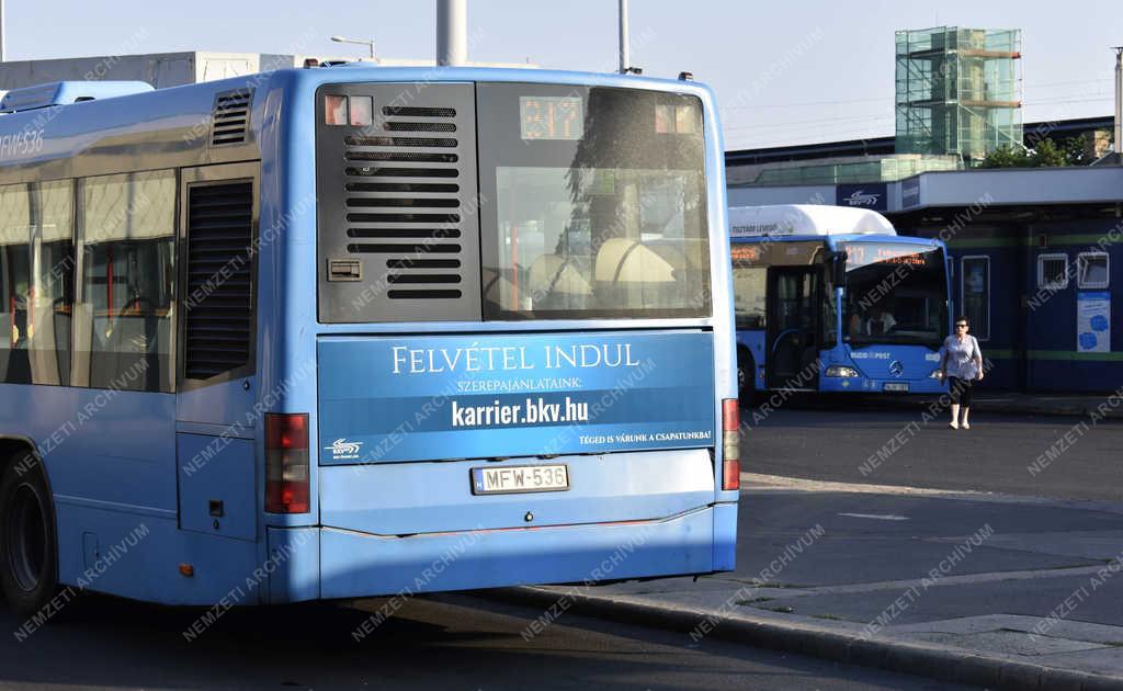 Közlekedés - Budapest - A Budapesti Közlekedési Vállalat hirdetése