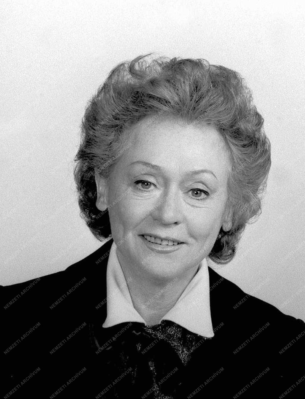 Bánki Zsuzsa