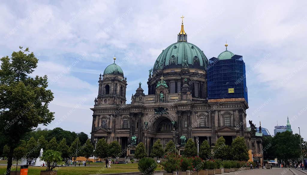 Vallás - Berlin - Berliner Dom