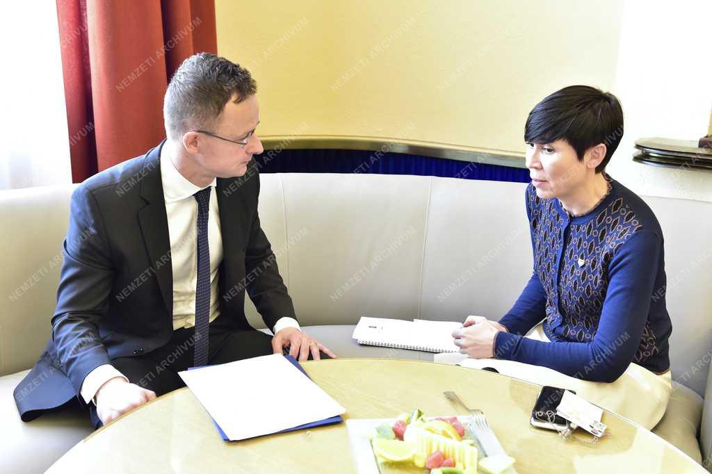 Szijjártó Péter Genfben