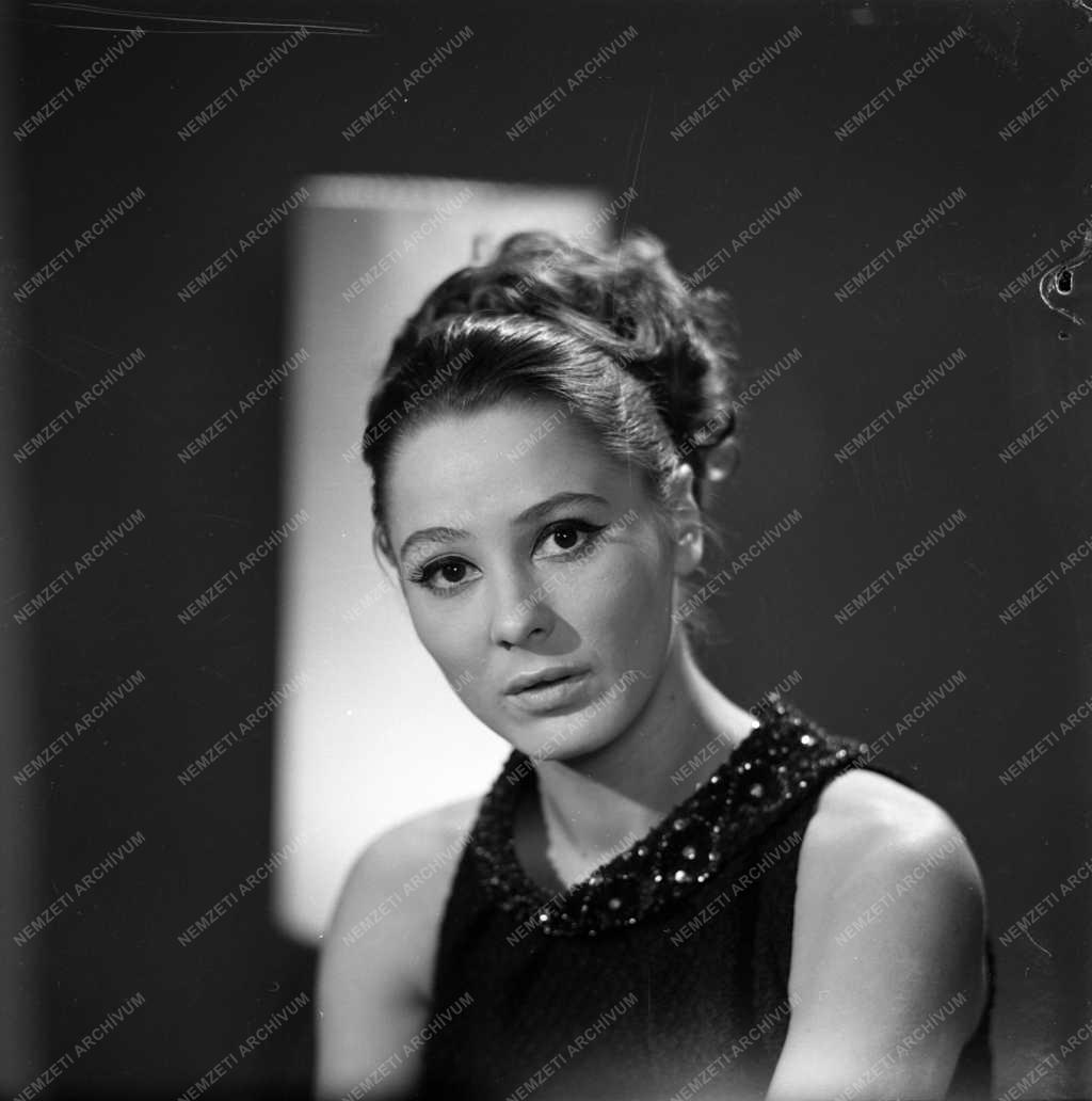Színház - Agárdy Ilona színésznő