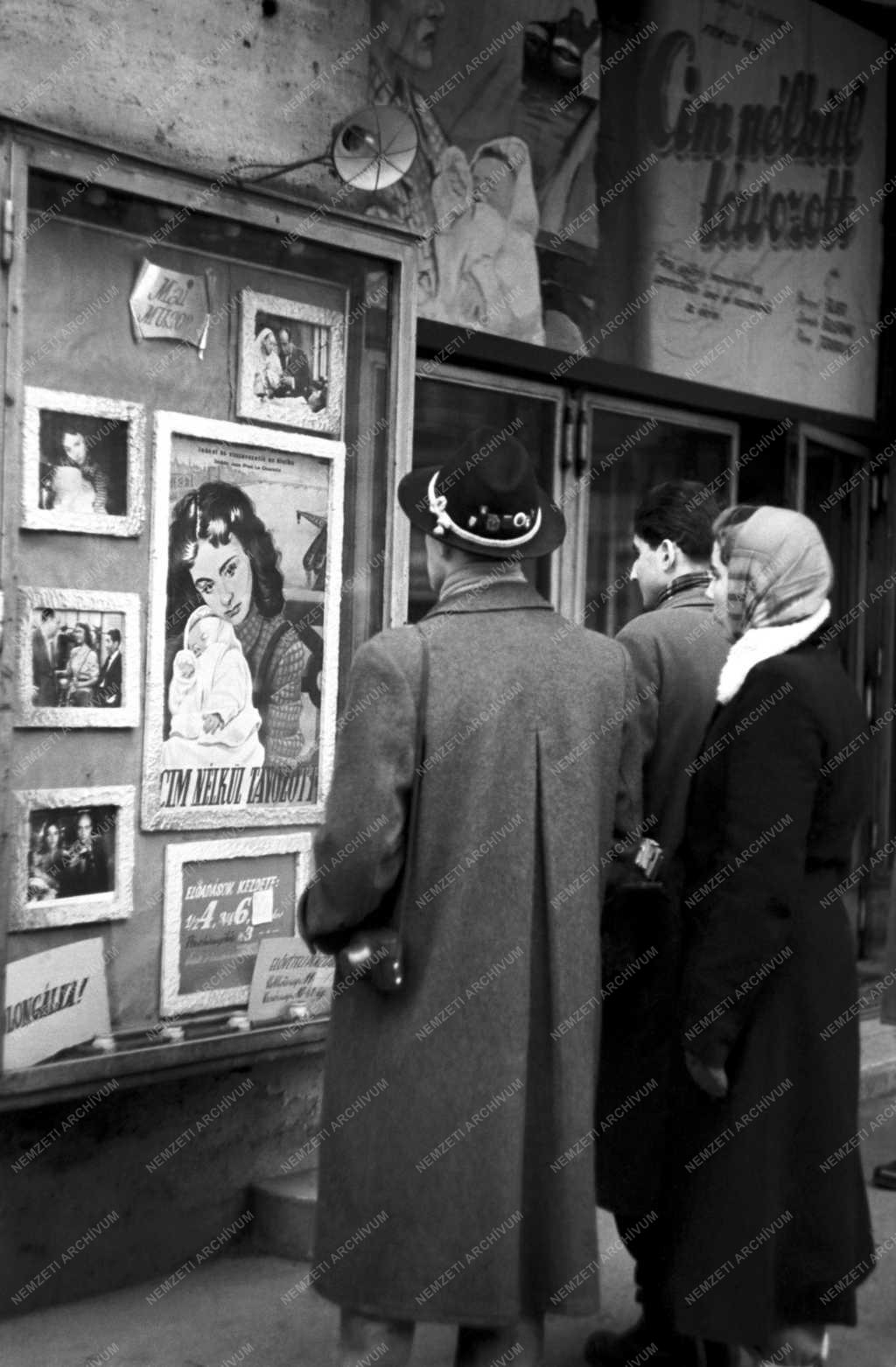 Kultúra - Cím nélkül távozott című film vetítése az Ady Moziban