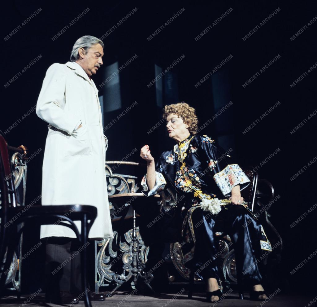 Kultúra - Alekszej Nyikolajevics Arbuzov: Kései találkozás című darabjának próbája a Madách Színház Kamaraszínházában