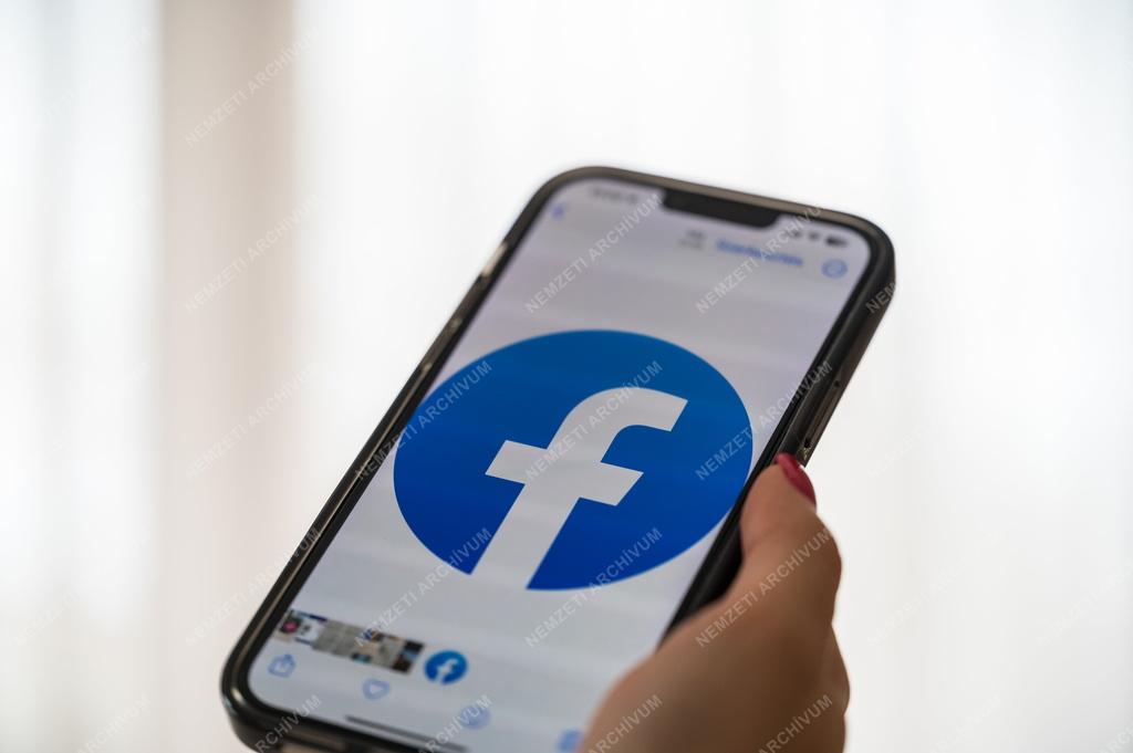 Kommunikáció - Mobiltelefon