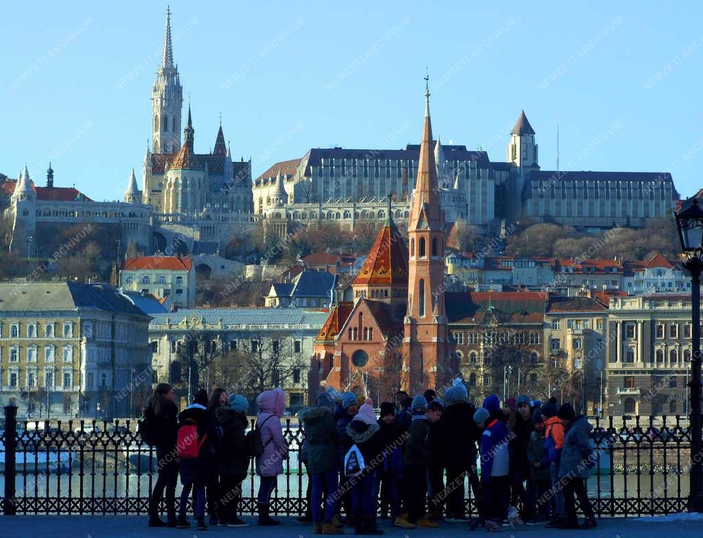 Városkép - Budapest - Diákcsoport tanulmányi kiránduláson