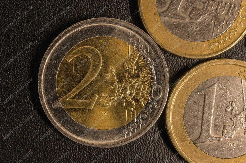 Pénzügy - Valuta - Euróérmék