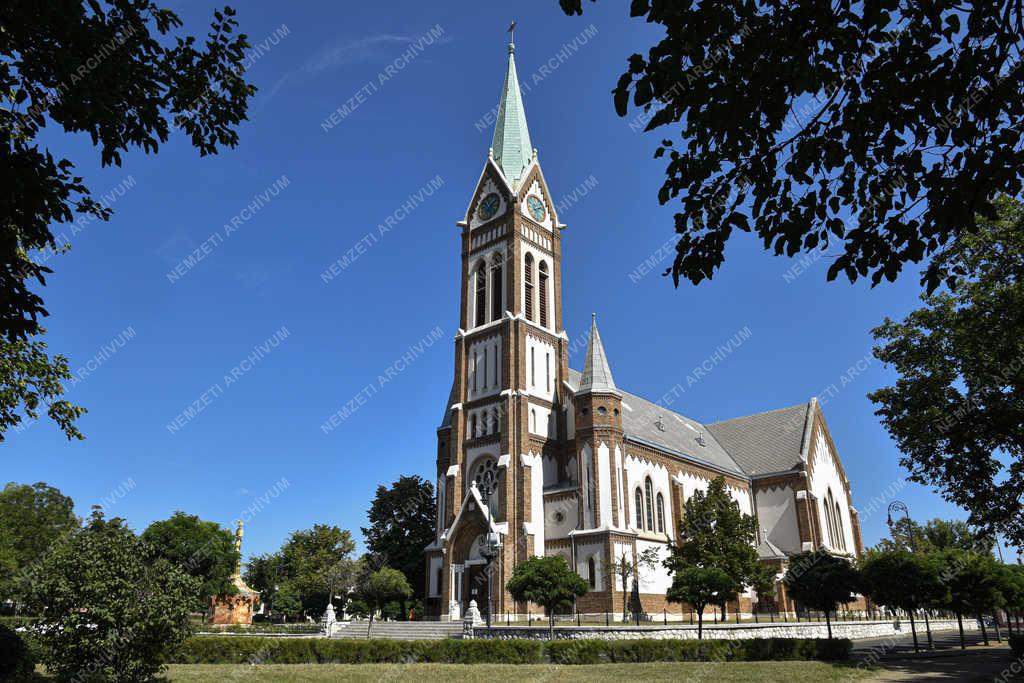 Egyházi épület - Budapest - Árpádházi Szent Erzsébet templom