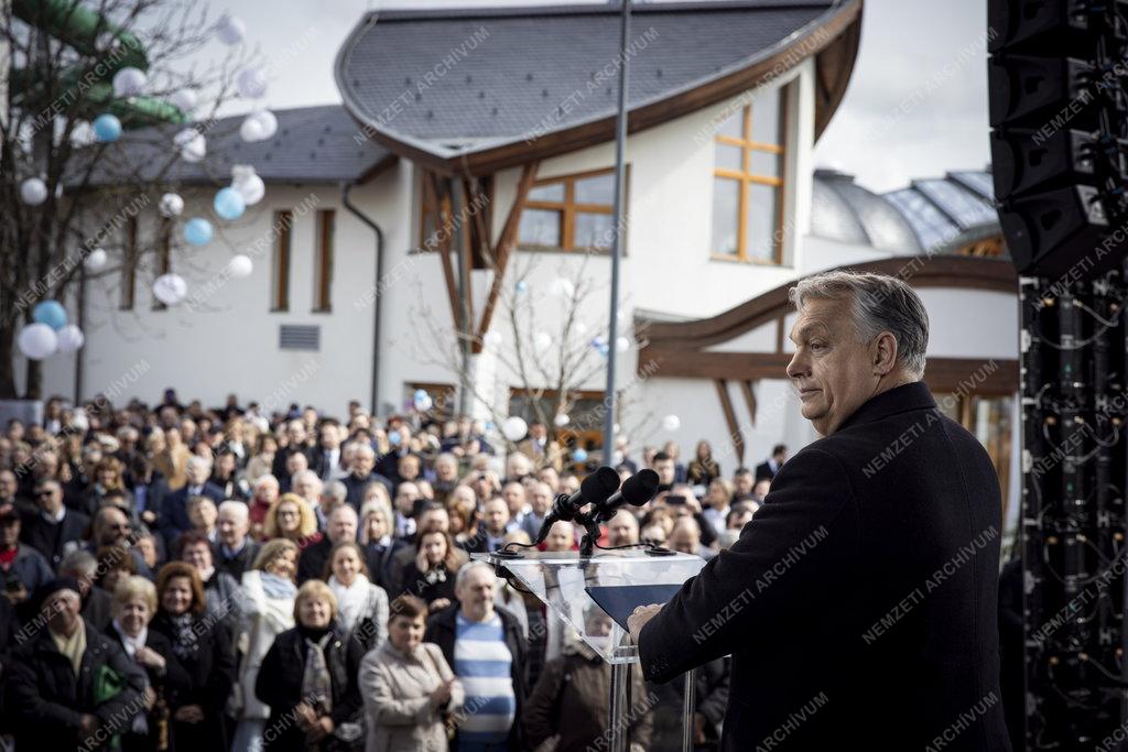 A megújult és kibővített makói Hagymatikum átadása