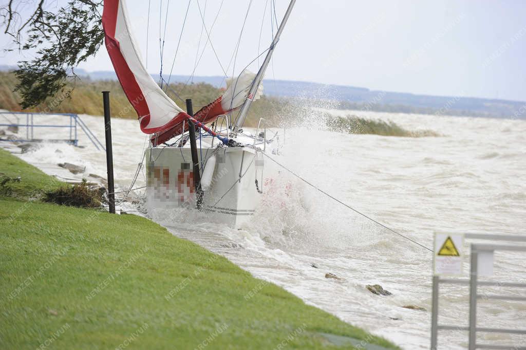 Időjárás - Balatonmáriafürdő - Vihar a Balatonon