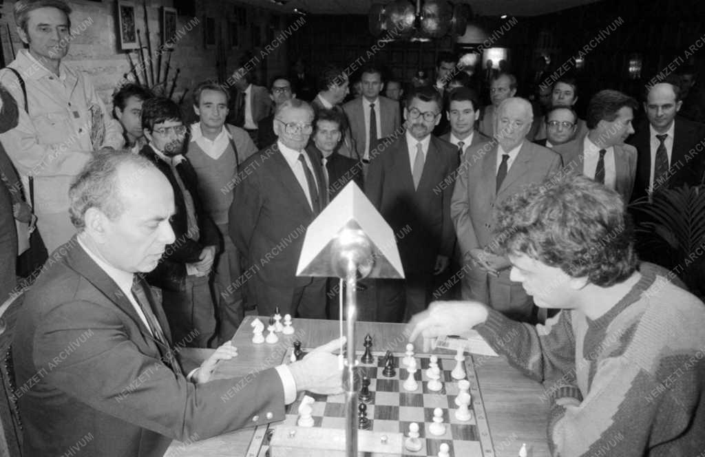 Sport – Sakk – Párosmérkőzés a világbajnokjelöltségért