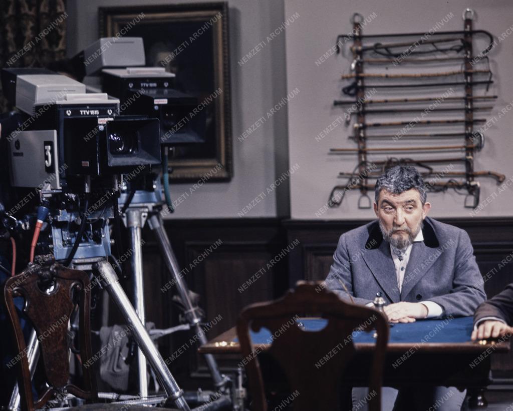 Kultúra - Film - A szürke eminenciás című tv-film forgatása