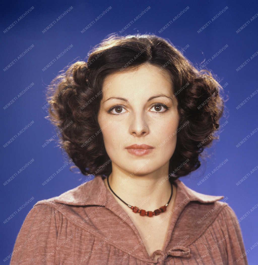 Média - Televízió - Endrei Judit, a Magyar Televízió bemondója