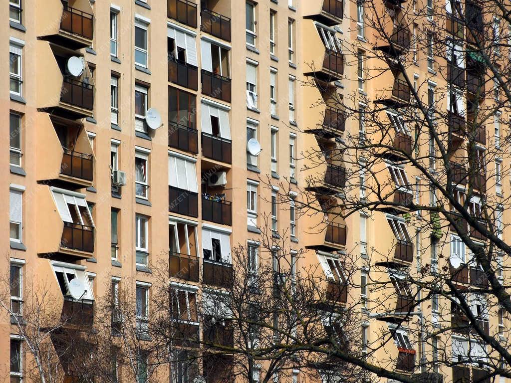 Városkép - Szekszárd - Panellakások a Wesselényi utcában