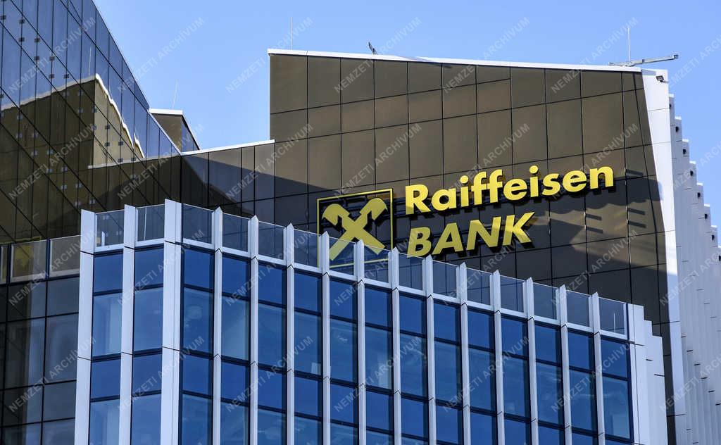 Pénzügy - Budapest  - Raiffeisen bank