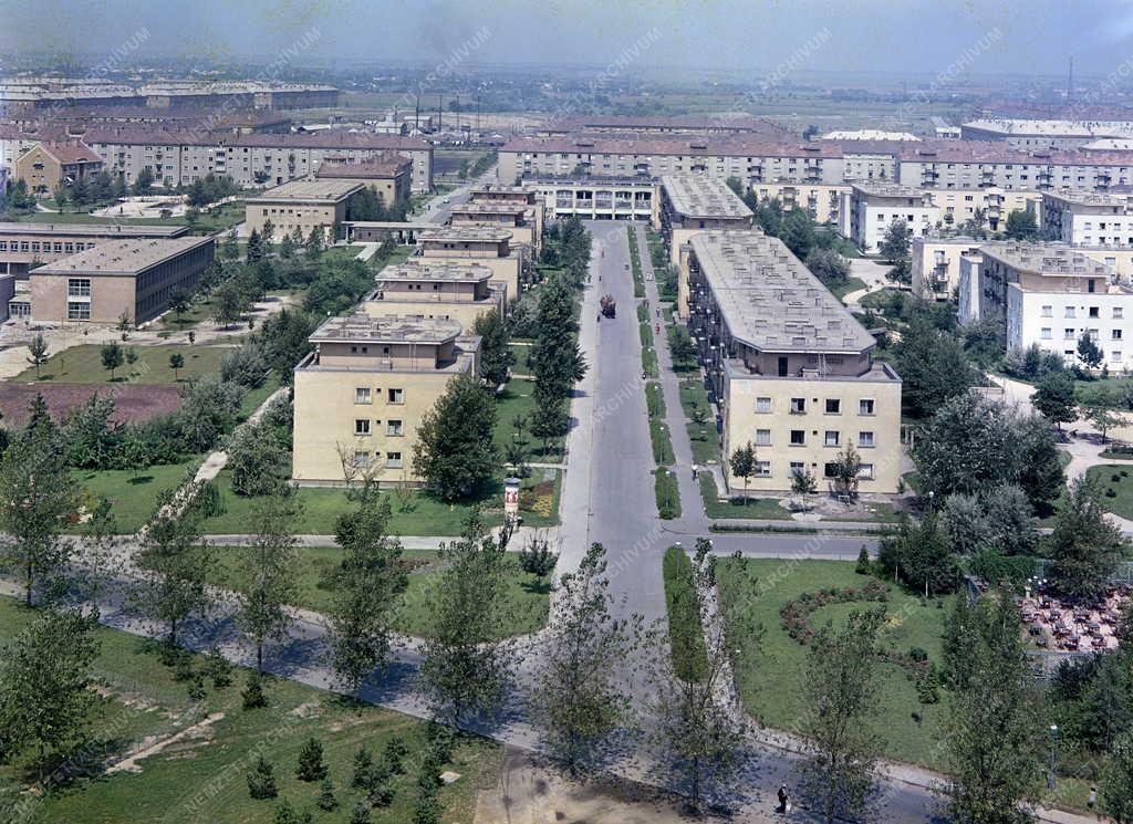 Városkép - Sztálinváros
