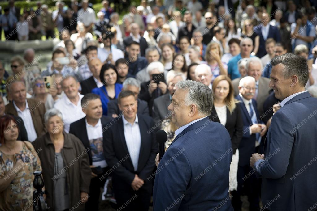 Voks 24 - Orbán Viktor országjáró kampánykörútja