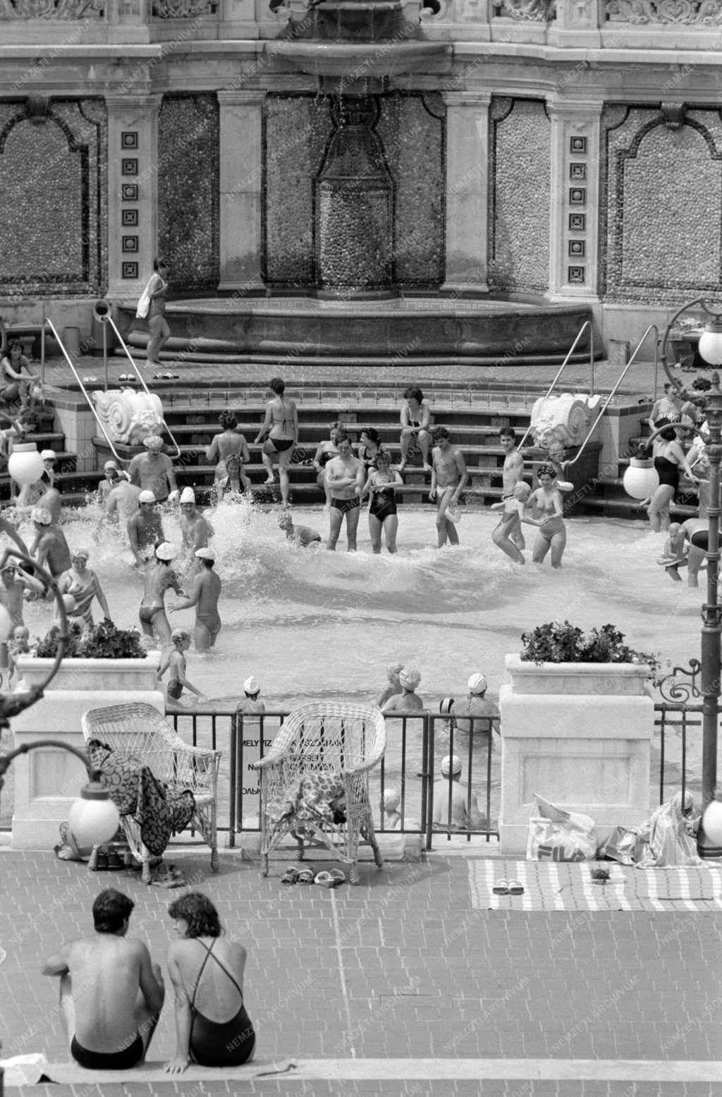 Gyógyfürdő - Gellért Gyógyfürdő