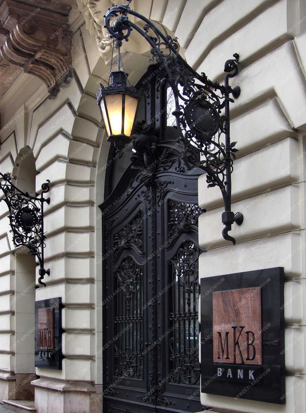 Pénzintézet - Budapest - Az MKB Bank központja