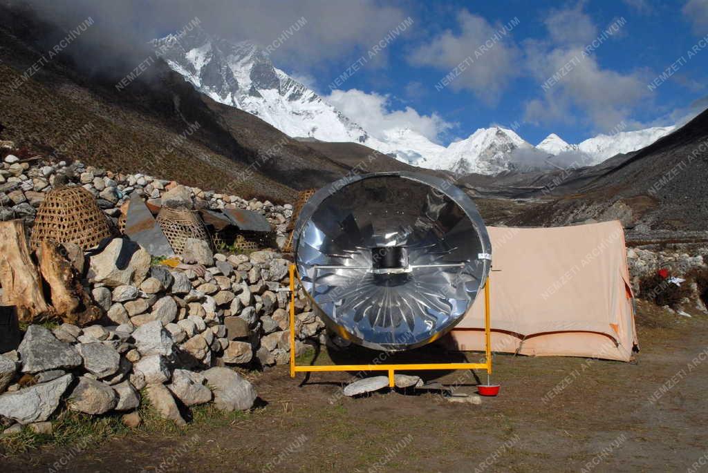 Nepál - Dingboche - Napkollektor