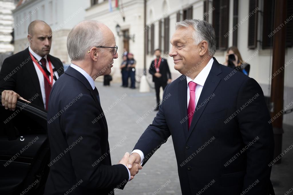 Orbán Viktor a luxemburgi miniszterelnökkel tárgyalt