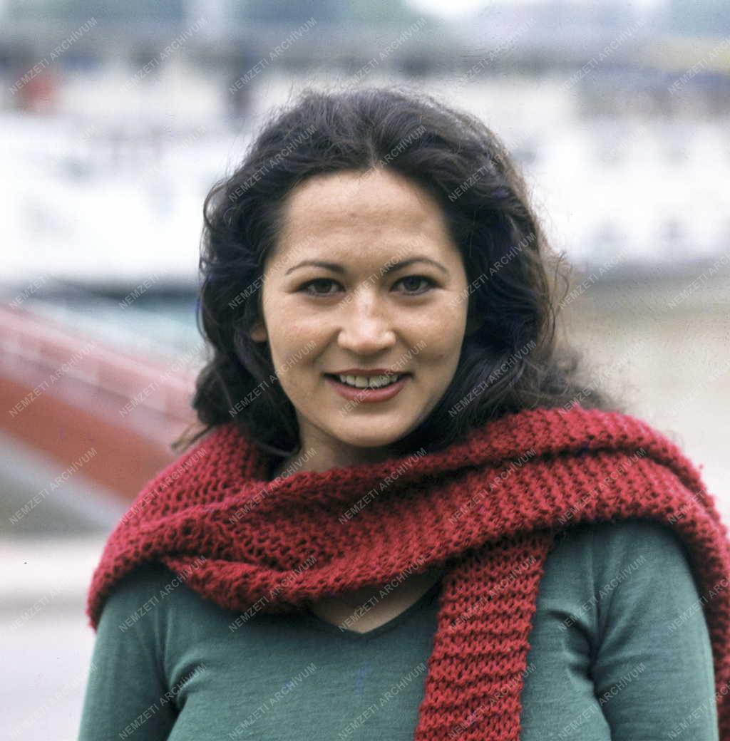 Kultúra - Deák Éva színésznő