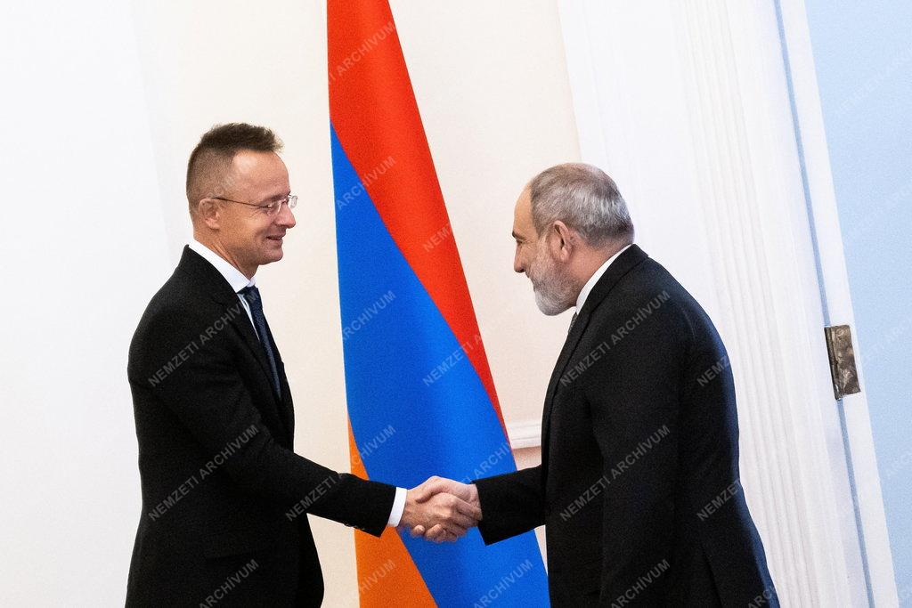 Szijjártó Péter Jerevánban
