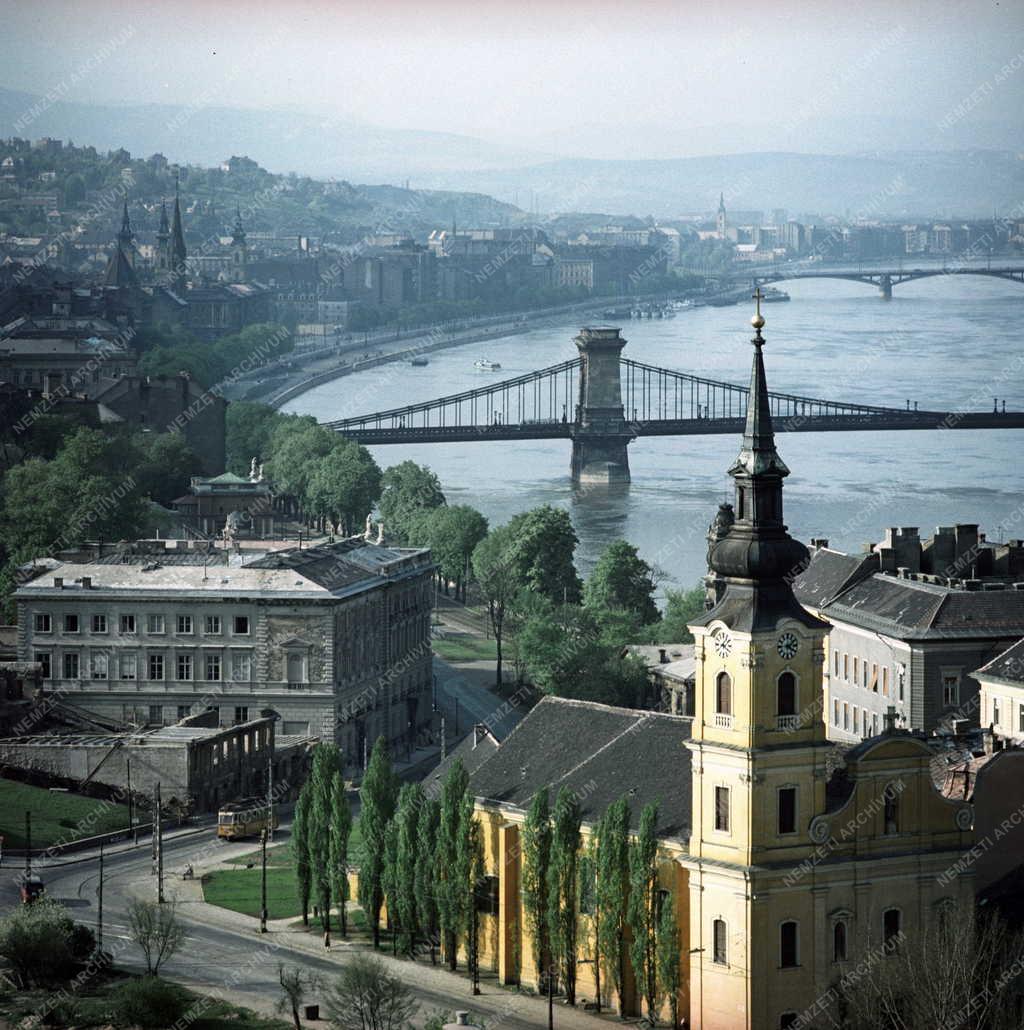 Városkép - Életkép - Budapest