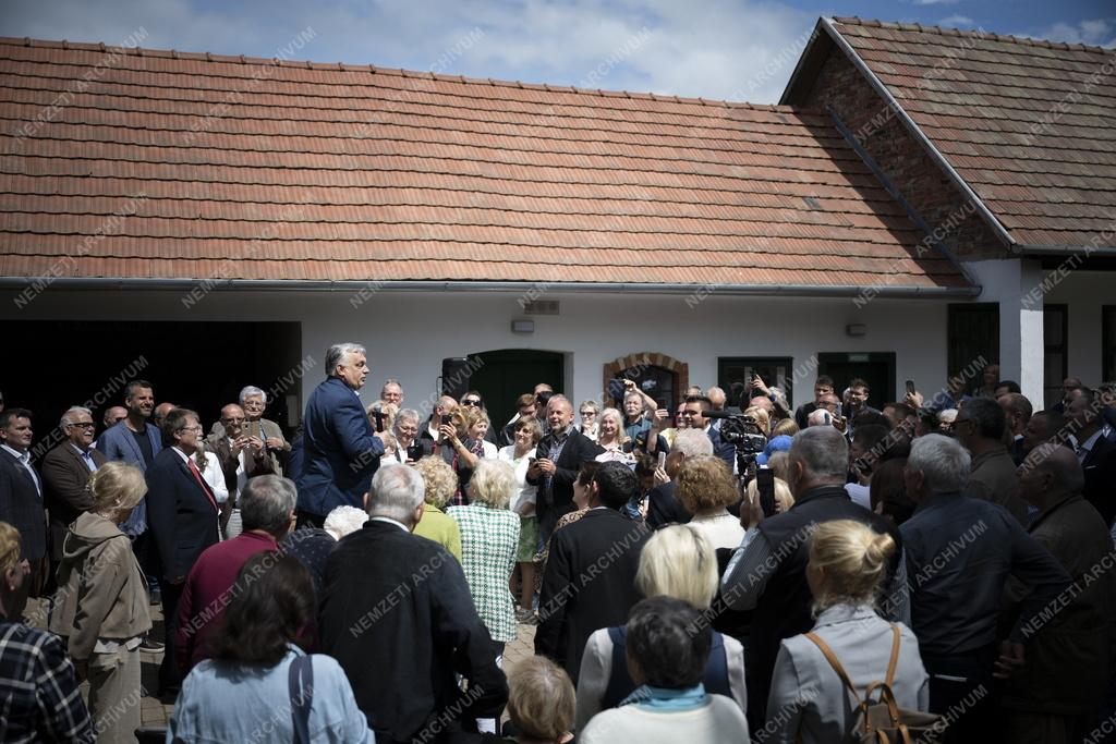 Voks 24 - Orbán Viktor országjáró kampánykörútja