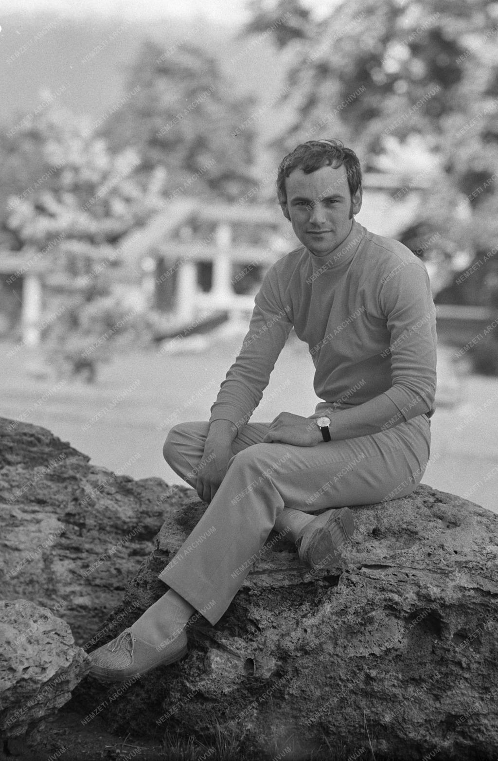 Színház - Németh Sándor színész         