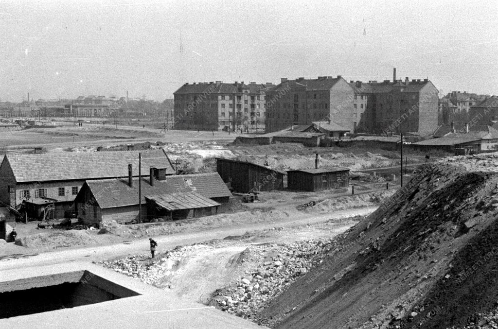 Újjáépítés - Az Árpád híd építése