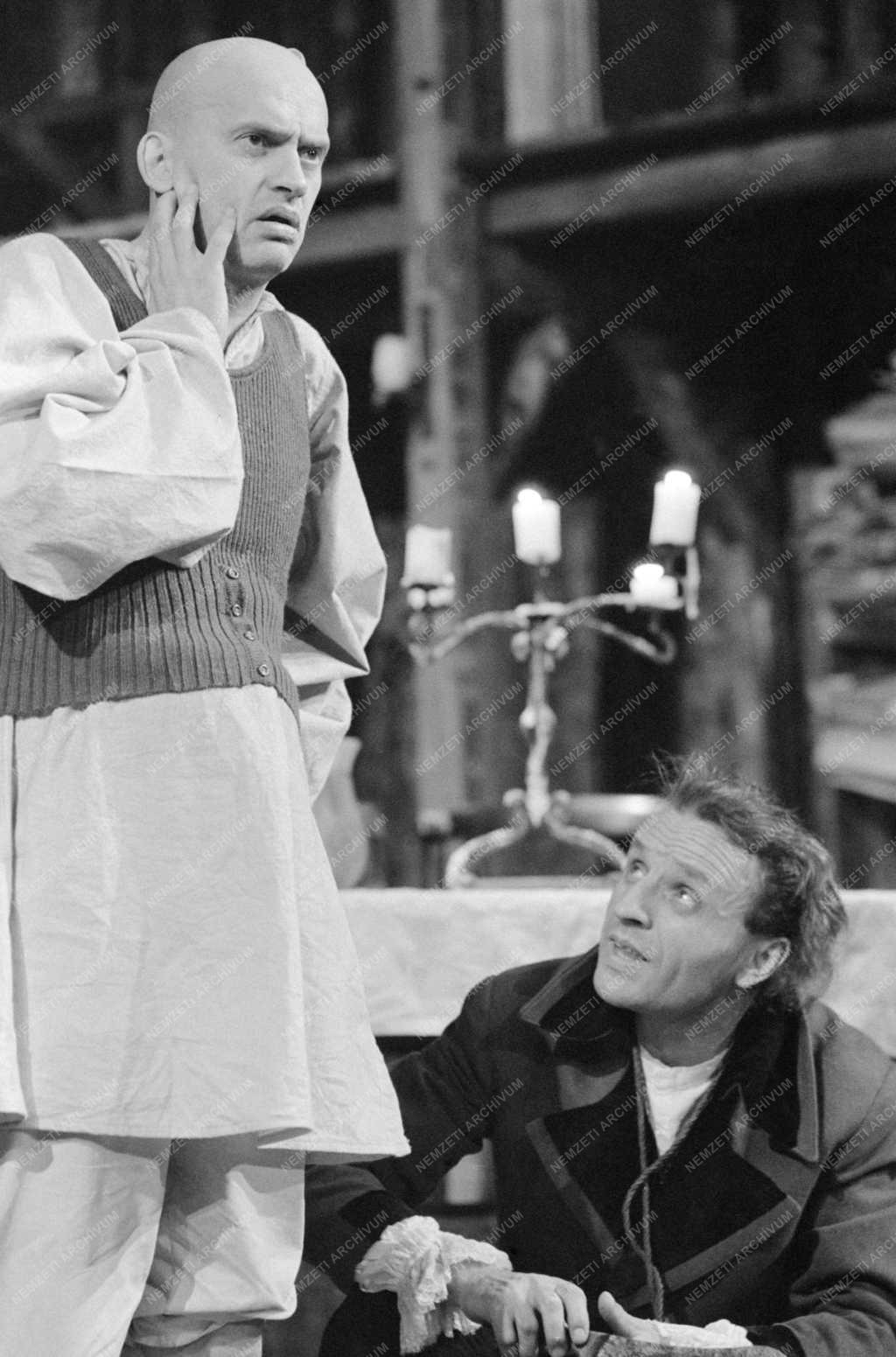 Kultúra - Színház - Heinrich von Kleist: Az eltört korsó 
