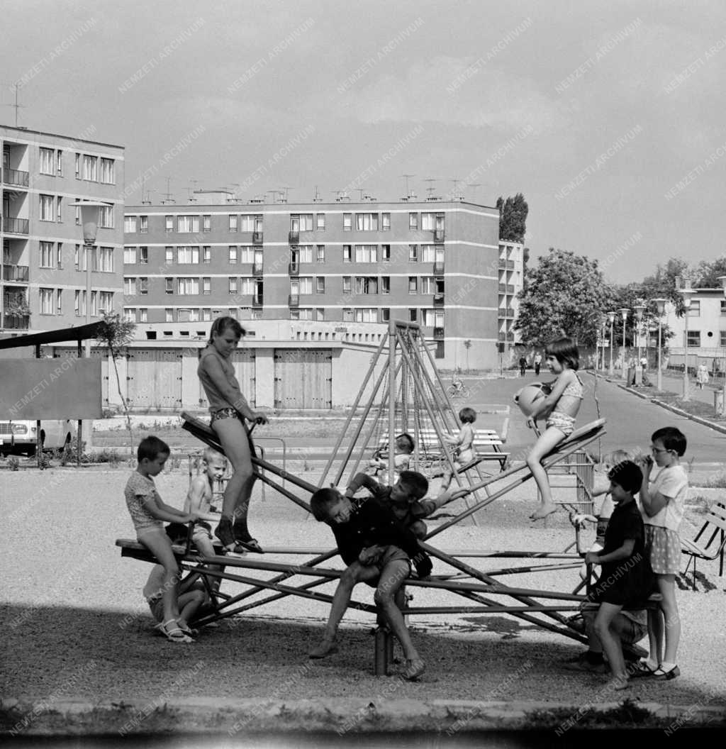 Városfejlesztés - Új lakótelep Nyíregyházán