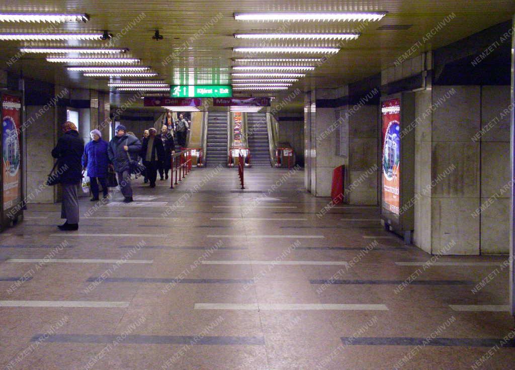 Közlekedés - Metró