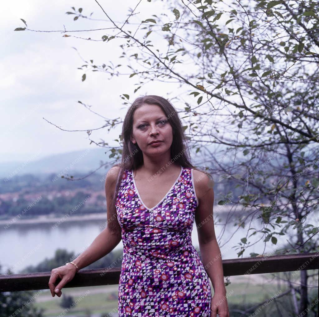 Kultúra - Ronyecz Mária színésznő