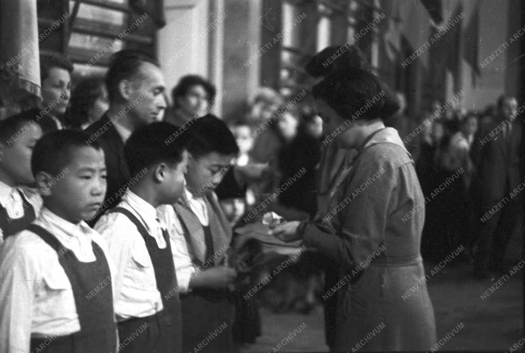 Ifjúsági szervezet - Koreai úttörők - Úttörőavatás