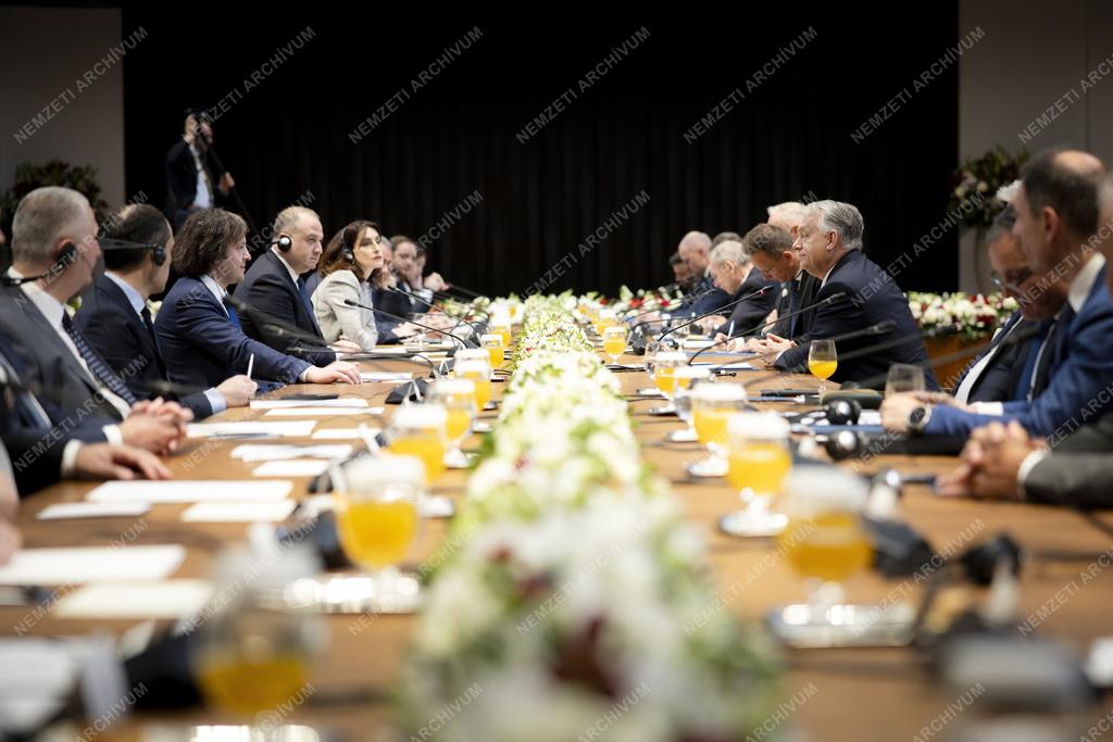 A második magyar-georgiai kormányzati csúcstalálkozó Budapesten 