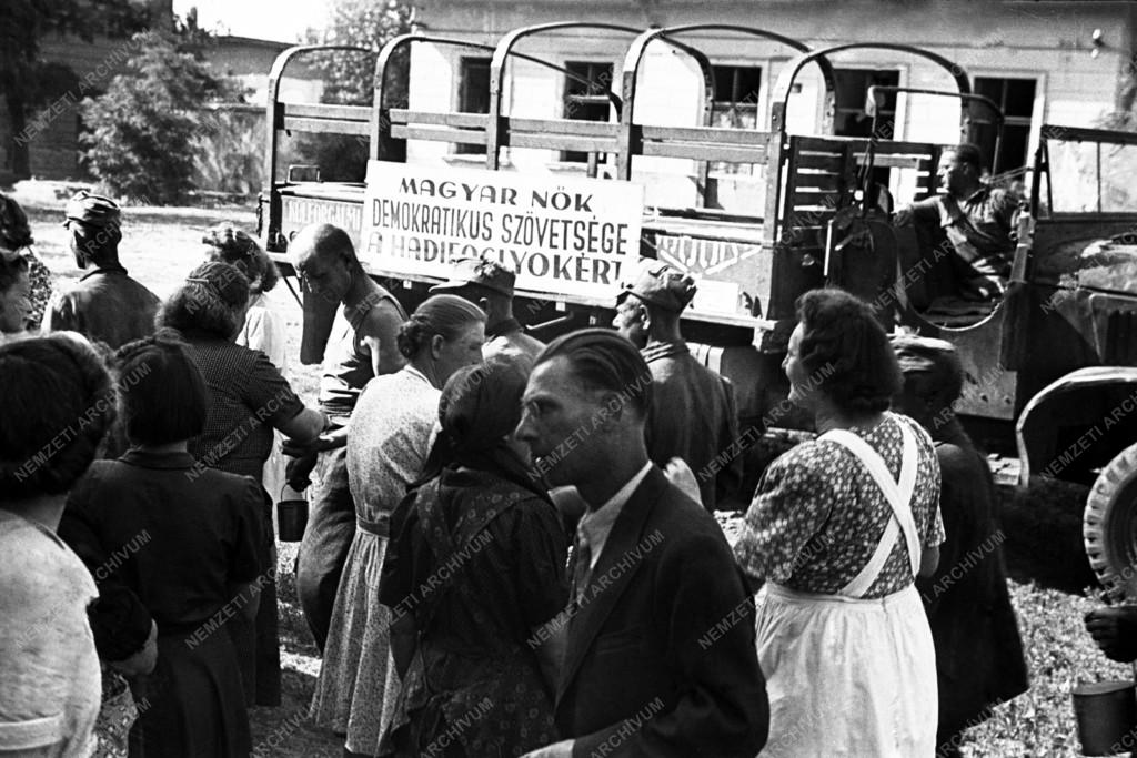 Hadifoglyok érkezése - MNDSZ