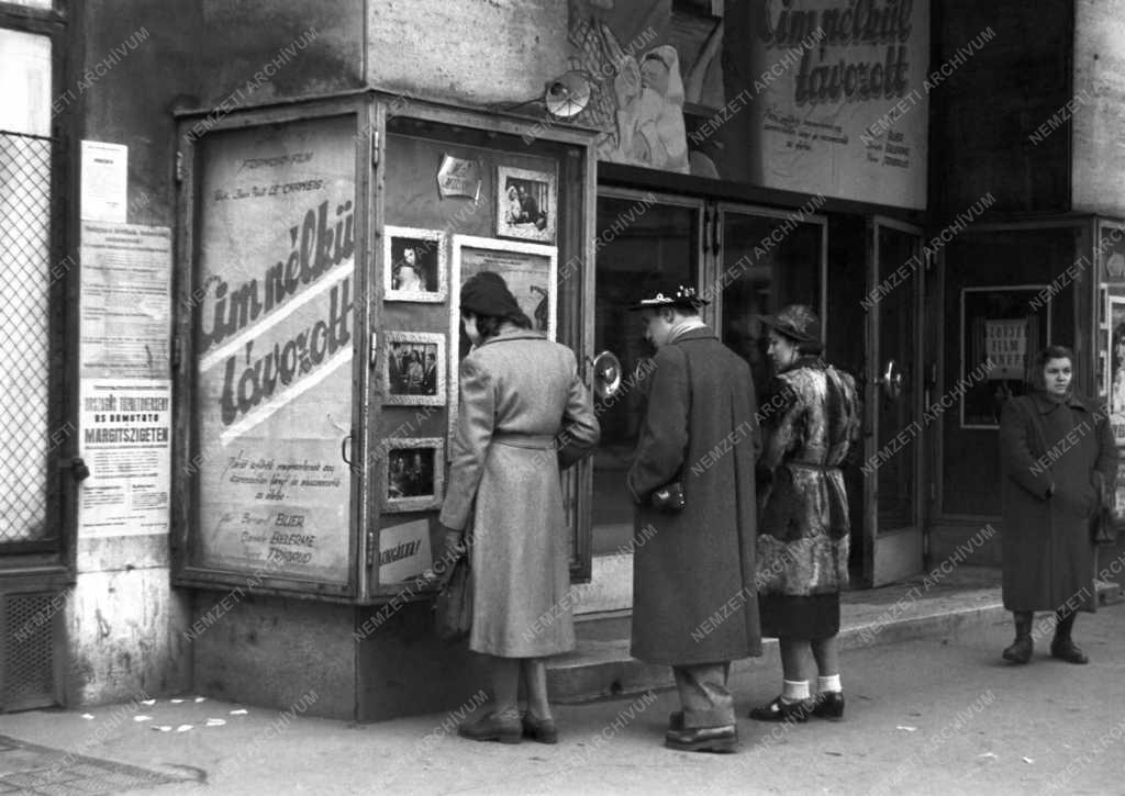 Kultúra - Cím nélkül távozott című film vetítése az Ady Moziban