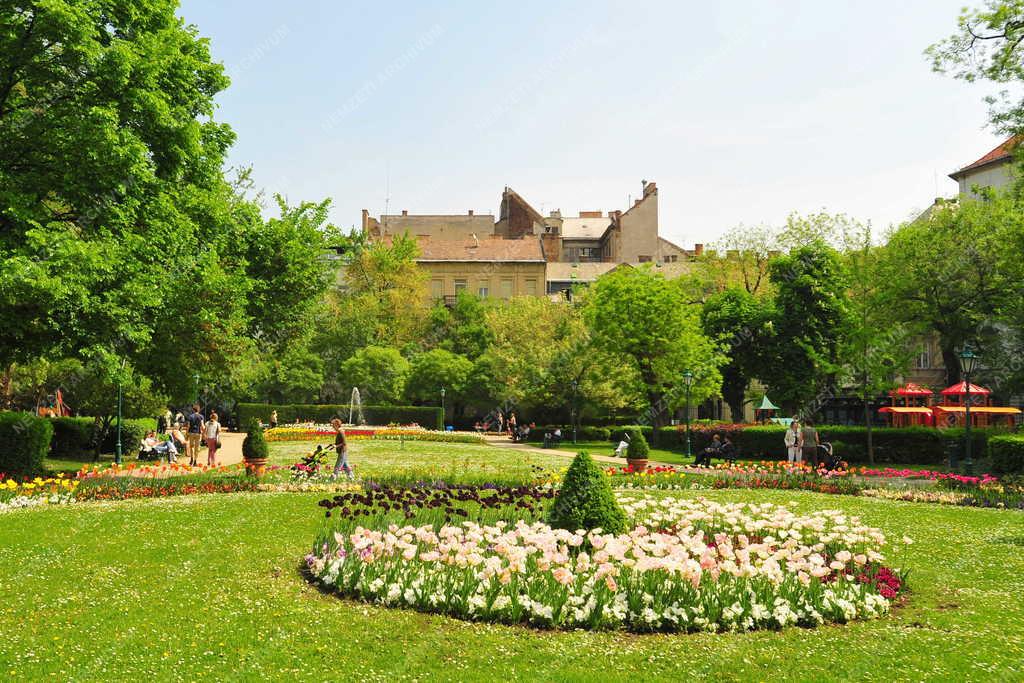 Budapest - Városkép - Károlyi-kert