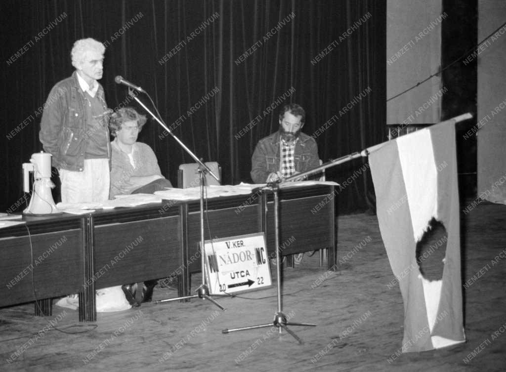 Belpolitika - MOP kongresszus