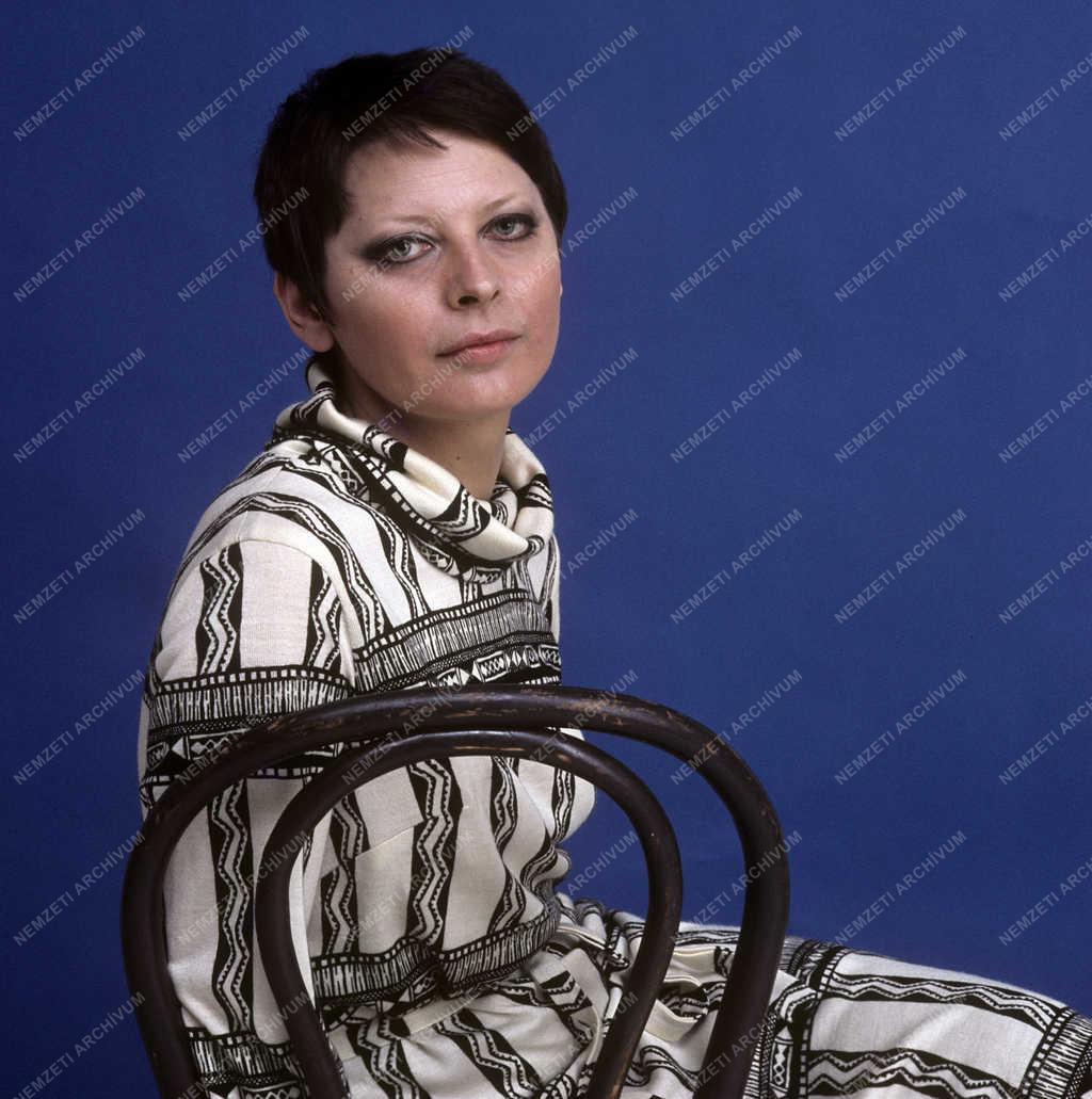 Kultúra - Ronyecz Mária színésznő