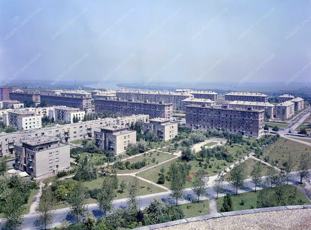 Városkép - Sztálinváros