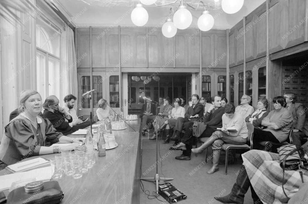 Kultúra - NSZK-hét - Magyar Filmtudományi Intézet