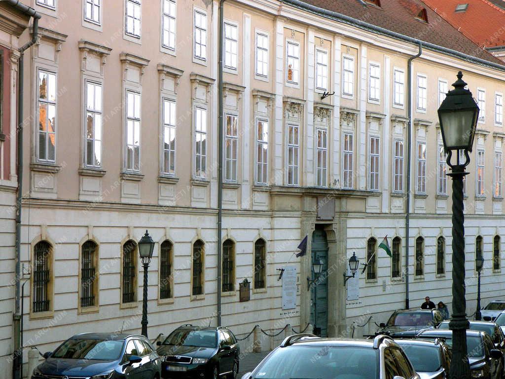 Műemlék épület - Budapest - A Régi Országház a Várban