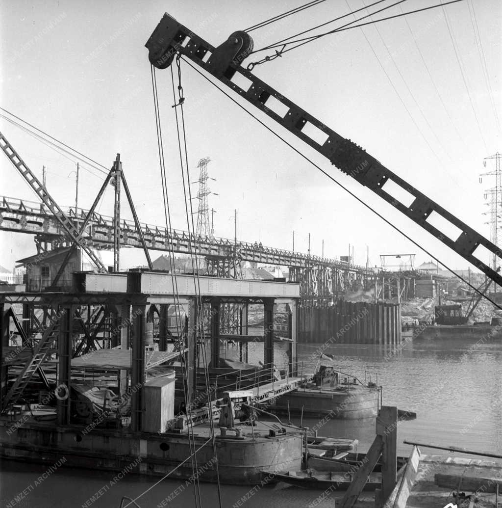 Közlekedés - Újjáépítés - Újpesti vasúti híd 