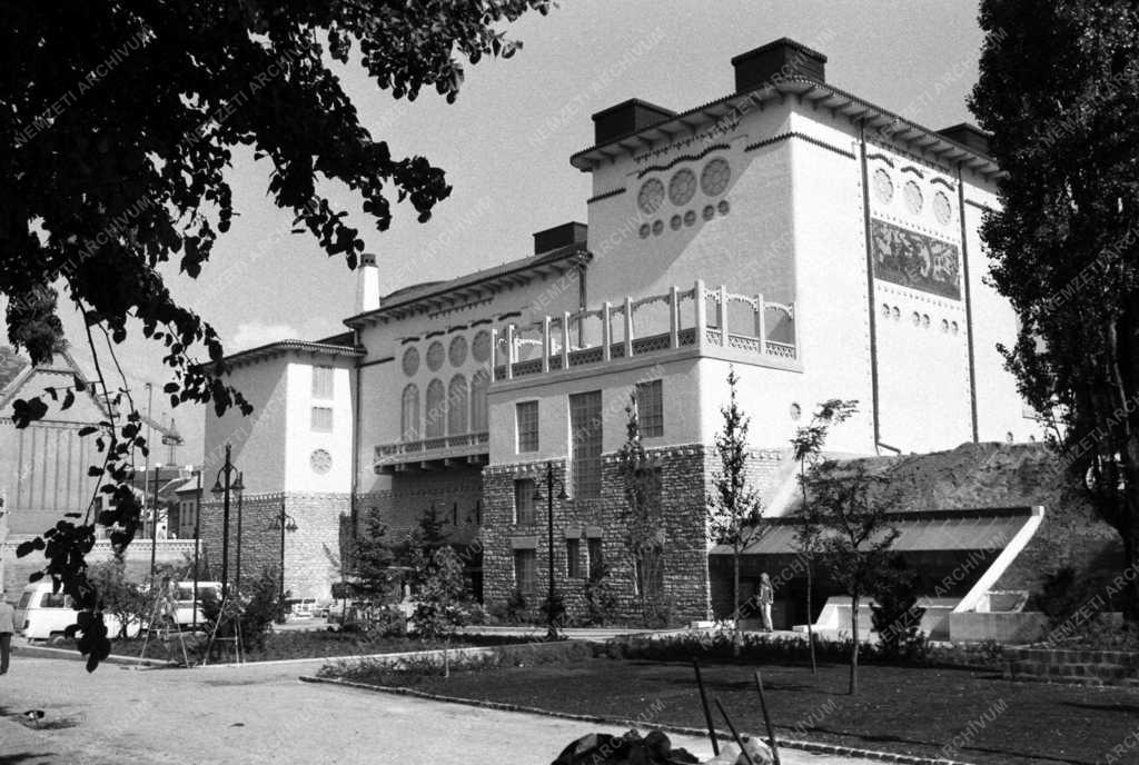 Veszprém megye - színházrekonstrukció