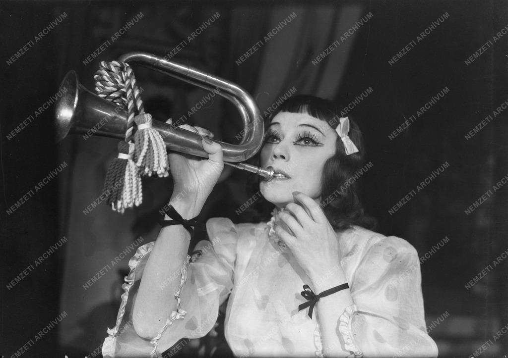 Bajor Gizi Színművésznő